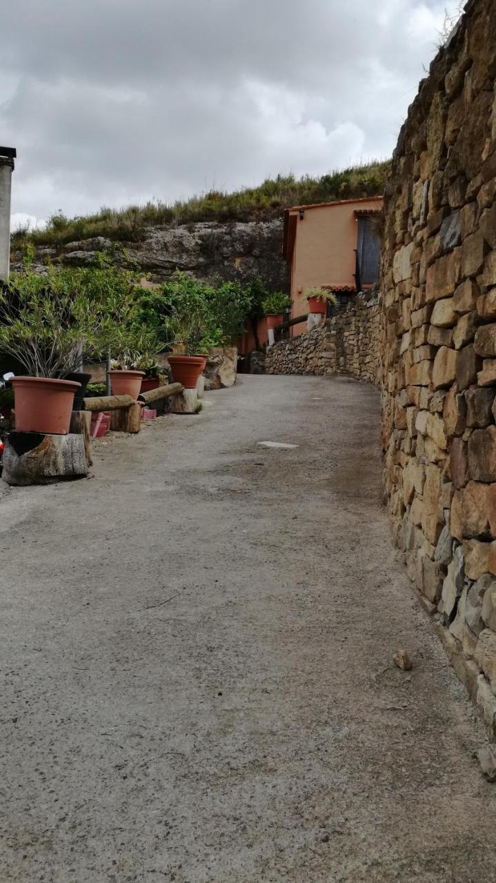 Alojamiento La Presa Del Colindon Guest House Chulilla Exterior photo
